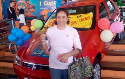 Desempregada é sorteada na promoção do Big Mart