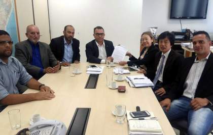 Tamiko e vereadores fazem gestão para viabilizar assentamento em Andradina