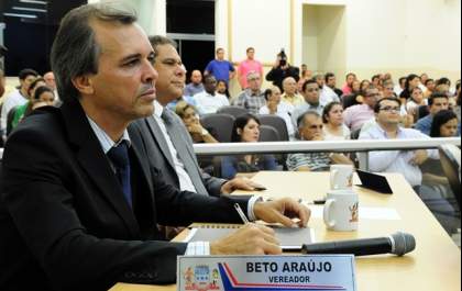 Beto Araújo realiza palestra com vice-presidente da Anclivepa