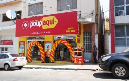 Uma nova rede chega a Andradina: Drogarias PoupAqui