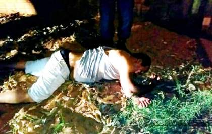Homem tenta estuprar mulher e é linchado por grupo de pessoas