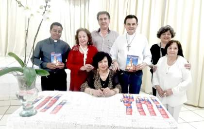 Livro dos 80 anos de São Sebastiãoem Andradina foi lançado sexta-feira