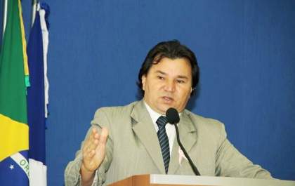Alta do IPTU gera polêmica e vereador se posiciona contra