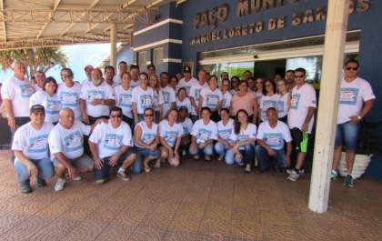 Trenzinho e brincadeiras garantiram diversão para crianças castilhenses