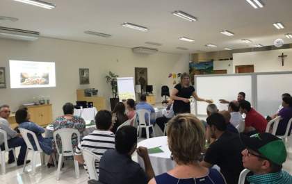 Sicredi Andradina prepara cooperados com o Programa Crescer