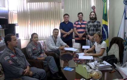 Tamiko assina contrato para aquisição de nova Unidade de Resgate para o Corpo de Bombeiros