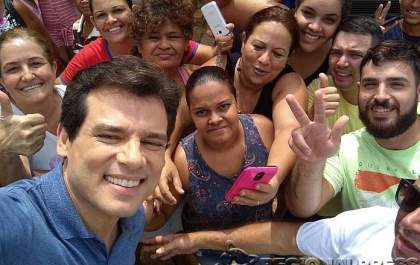 Celso Portiolli passa por Araçatuba e movimenta o bairro Vilella