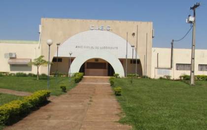 Departamento de Cultura recebe ar-condicionado em sala musical