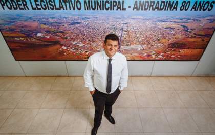 Silas quer instalação de parque de eventos públicos em Andradina