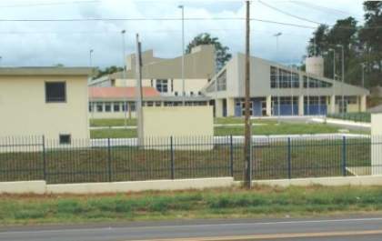 Fórum que custou mais de R$ 10 milhões continua sem uso em Mirandópolis