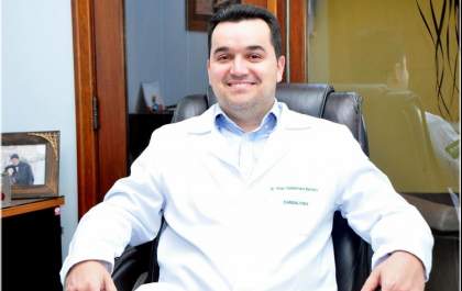 Cardiologista fala da carreira, dos amigos e da admiração pelo médico Paulo Veron