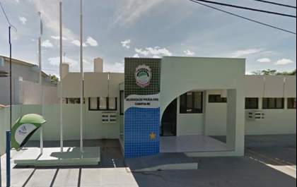 Populares escutam tiros e jovem é encontrado morto no meio da rua