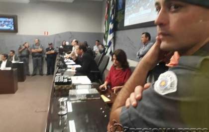 Manifestantes conseguem adiamento de votação para discussão sobre reajuste do IPTU