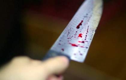 Ex vai até a casa de mulher e esfaqueia rapaz
