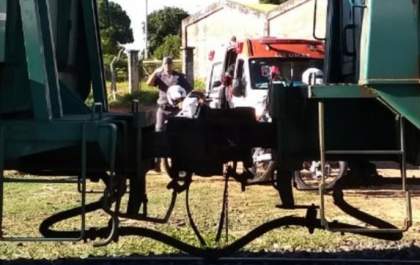 Homem é espancado e preso após ser flagrado em estupro