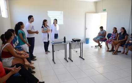 Gestantes de Três Lagoas participam de reunião com atividades físicas na Academia da Saúde