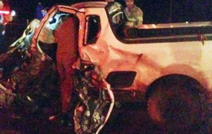 Jovem morre e idosa fica ferida após colisão com carreta na MS-162