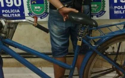 Radiopatrulha prende suspeito de receptação de bicicleta e celular no Bairro Carioca em Três Lagoas