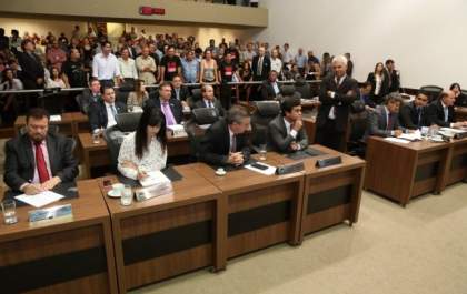 Deputados fazem hoje homenagem a colônia portuguesa de MS