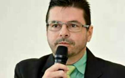 Vítima de complô, prefeito Roni Ferrareze enfrenta segunda denúncia no ano