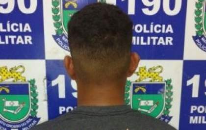 Jovem é preso pela Radiopatrulha em Três Lagoas com meio quilo de maconha