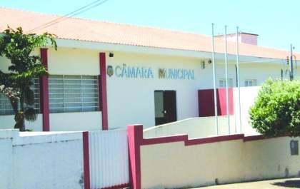 Câmara de Valparaíso vota nesta terça denúncia contra prefeito Roni