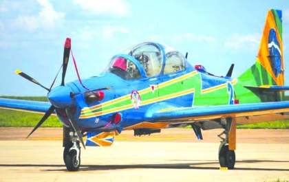 Esquadrilha da Fumaça vai se apresentar em Guararapes