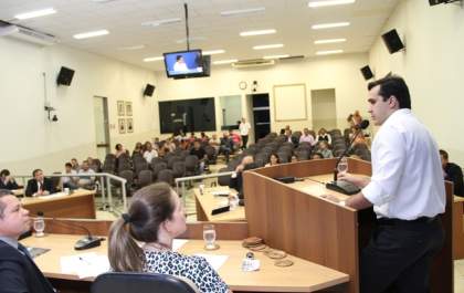 Médico atende pedido de apóstolo Ivanildo e explica tratamento de câncer na cida
