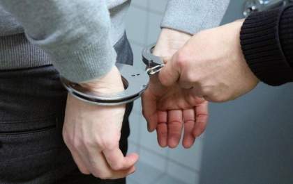 Homem de 36 anos é preso com R$ 64 mil em notas falsas