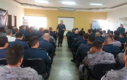 Comandante do 2º Batalhão realiza formatura geral