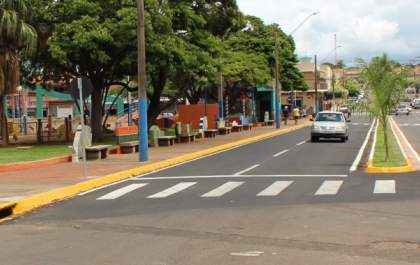 Prefeitura informa que estacionamento na praça da matriz será liberado durante o dia