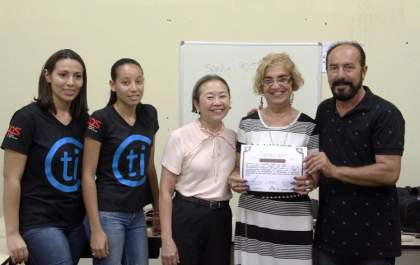 Governo de Andradina realiza formatura do curso de informática para internet voltada à terceira idade