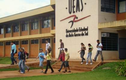 UEMS abre vagas para professores temporários na Capital e no interior