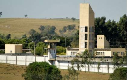 Detentos fogem de penitenciária da região, mas são capturados