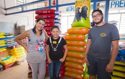 Promoção Click Solidário arrecada 250 kg de ração para a Apaca de Castilho