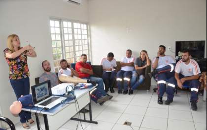 Rede de urgência e emergência participa de capacitação de punção intraóssea