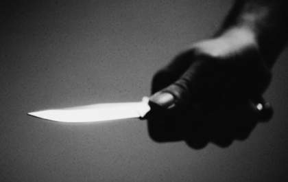 Estudante de 24 anos é esfaqueado em hotel