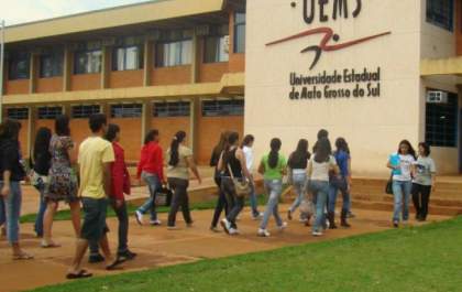 Seguem abertas inscrições para seleção de professores temporários da UEMS