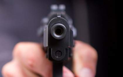 Jovem é executado com mais de 20 tiros de pistola