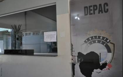 Homem cai de escada e morre em hospital 17 dias depois
