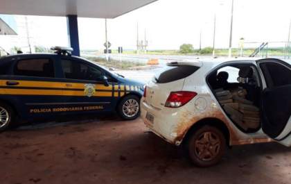 Polícia apreende Maconha na rodovia BR-463