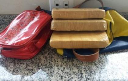 Mulher que levava 3 kg de cocaína para SP é presa em Água Clara