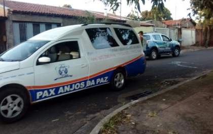 Homem é morto com cinco facadas e cunhado é suspeito pelo crime