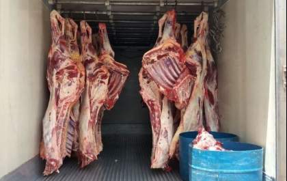 Dupla é presa ao tentar furtar carga de carne avaliada em quase R$ 2 milhões