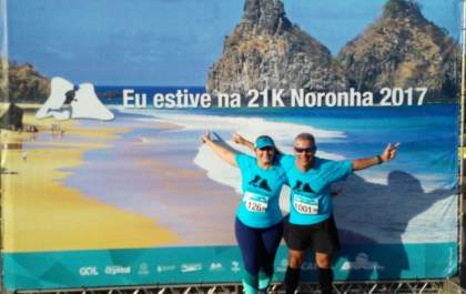 Casal três-lagoense participa de maratona em Fernando de Noronha