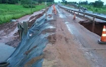 Chuva intensa rompe galeria e MS-338 que liga Bataguassu a Santa Rita do Pardo é interditada