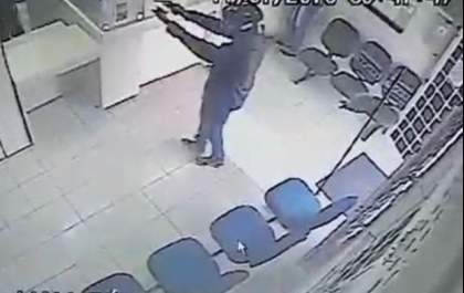 Homem armado invade a agência dos Correios de Itapura e atira contra vigilante