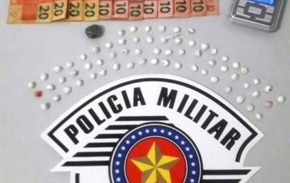 INFÂNCIA ROUBADA: Menina de 14 anos é surpreendida vendendo crack em Penápolis