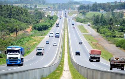 Número de acidentes e mortes em rodovias federais cai em 2017