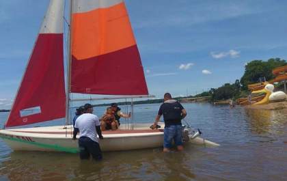 Pela primeira vez, Panorama recebe atividade de barco a vela no balneário municipal